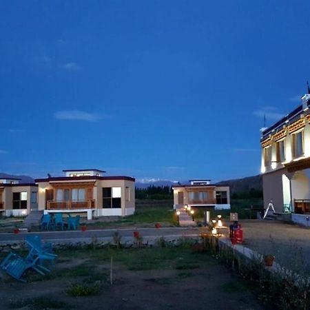 The Fortune Resorts Лех Екстериор снимка