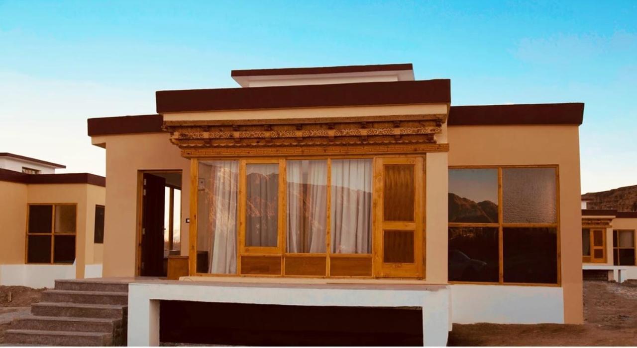 The Fortune Resorts Лех Екстериор снимка