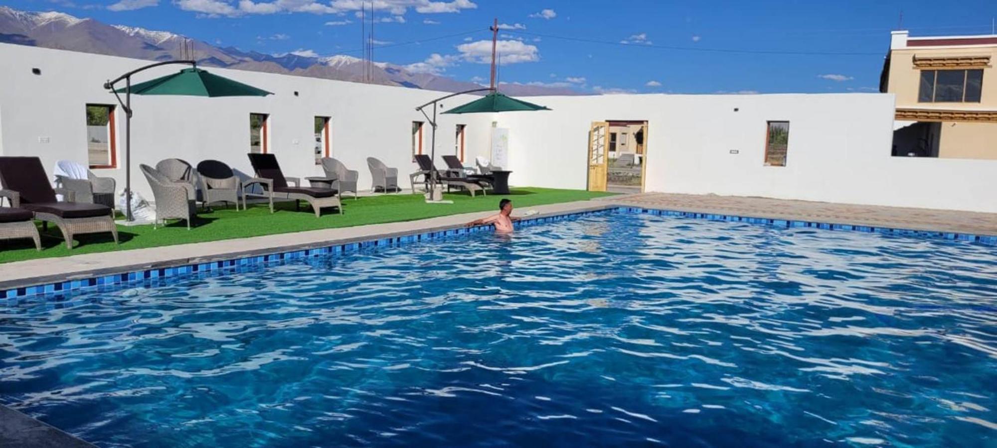 The Fortune Resorts Лех Екстериор снимка